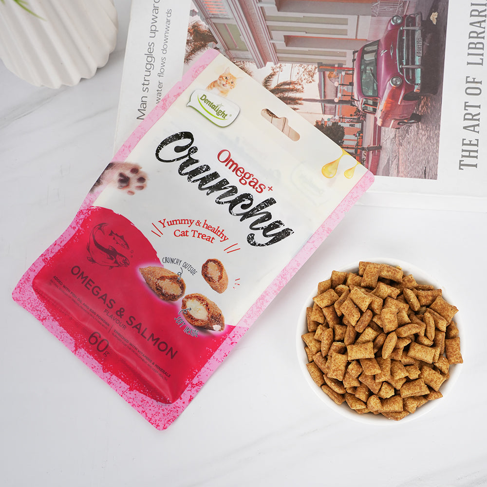 DENTALIGHT - Omegas Crunchy Cat Chew Treat, Rich in Fish Oil and Egg Powder, Vitamins & Minerals Enriched, 60g