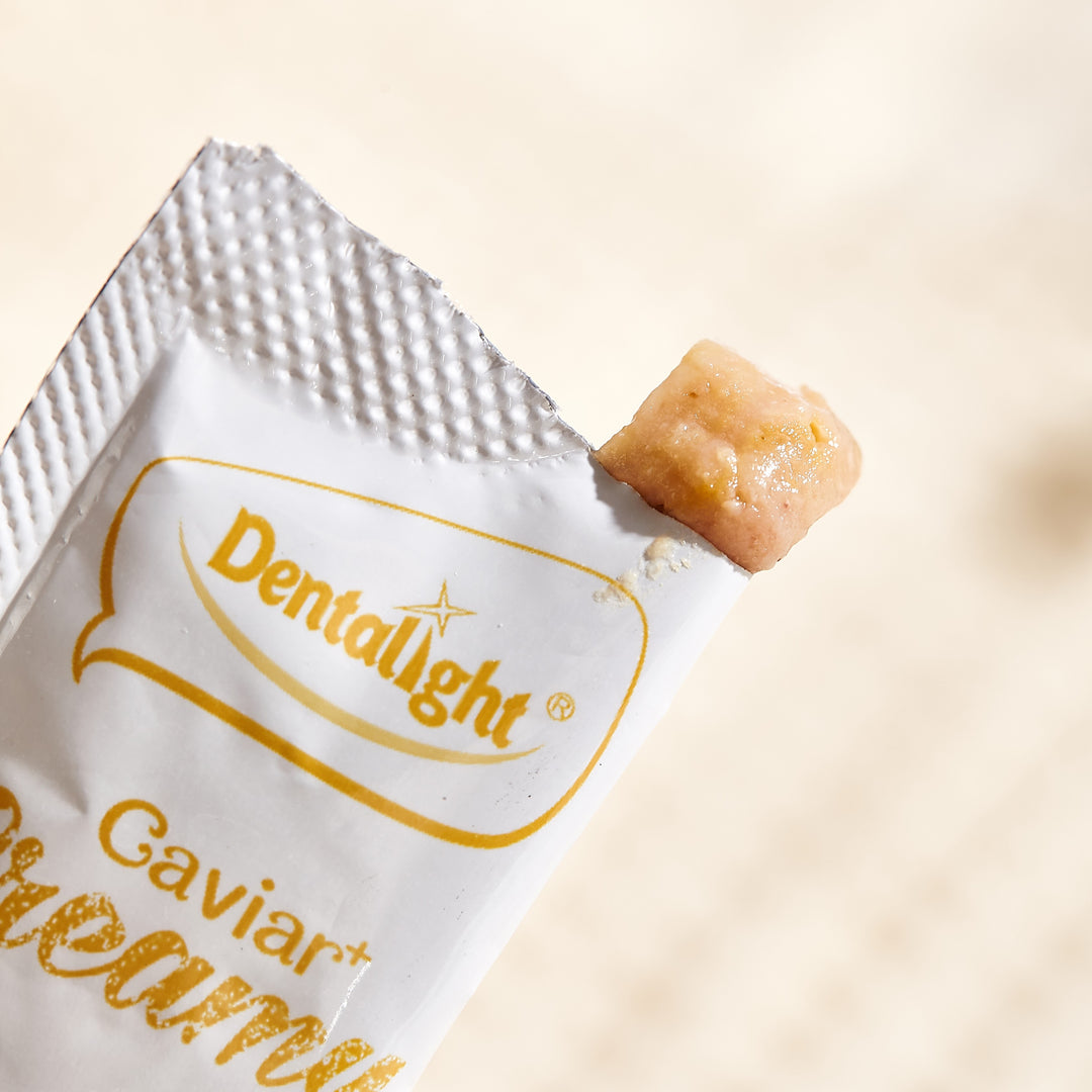 DENTALIGHT - Caviar Chicken Creamy, Handheld Lickable Wet Cat Treat, Prebiotics and Fish Oil Added, Grain Free, 5pcs, 50g